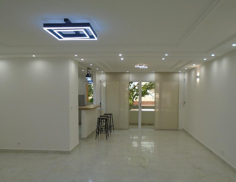 APPARTEMENTS ENTIEREMENT RENOVES